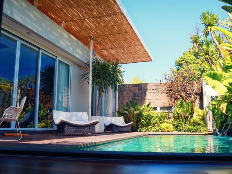 Hu'U Villas Seminyak  Luaran gambar